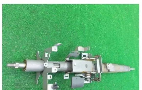 Subaru Impreza III Steering wheel axle set 