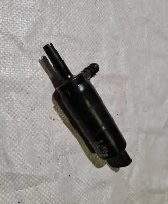 BMW 3 E92 E93 Headlight washer pump 8377430