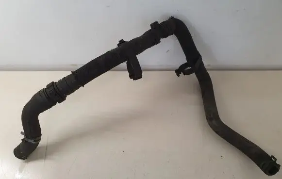 Renault Trafic II (X83) Engine coolant pipe/hose