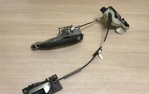 Peugeot 2008 I Rear door lock 45077185