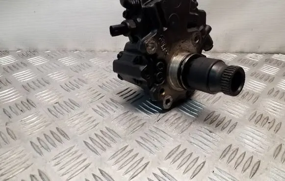 Jeep Patriot Fuel injection high pressure pump A6510700701 28252614