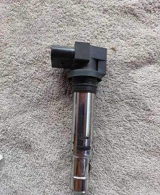 Skoda Fabia Mk2 (5J) High voltage ignition coil 036905715F