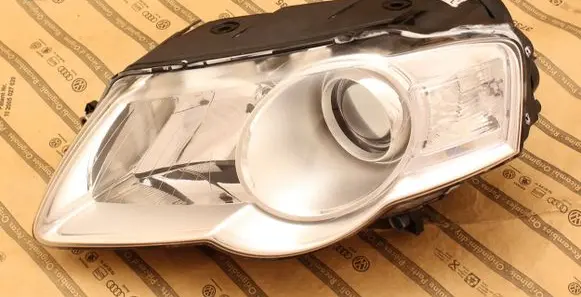 Volkswagen PASSAT B6 Headlight/headlamp 3C0941005AA