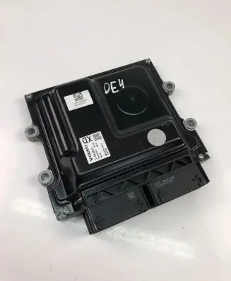 Volvo V40 Engine control unit/module 31452623