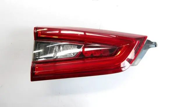 Nissan Qashqai Tailgate rear/tail lights 26555HV55A 6555HV05A