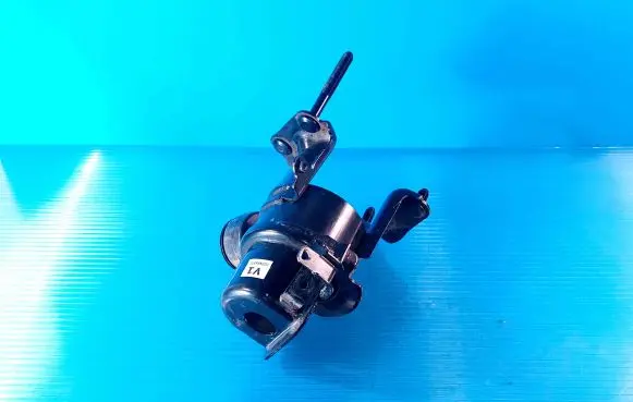 Toyota Sienna XL40 IV Other engine bay part 22243A572