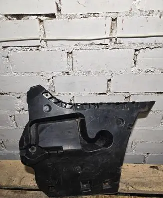 BMW 5 F10 F11 Rear bumper mounting bracket 15857711 7207112