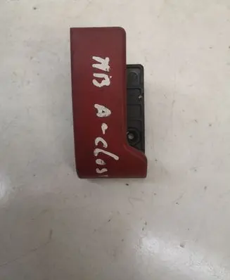 Engine bonnet (hood) release handle