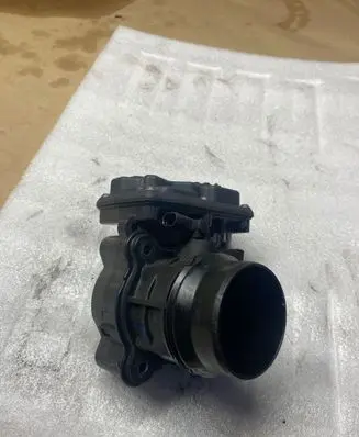 BMW 2 F46 Throttle valve 8512452 A2C80221201 11868037