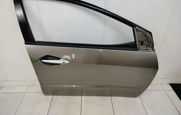 Honda Civic Front door