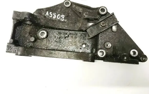 Volvo V50 Engine mounting bracket 9650034280