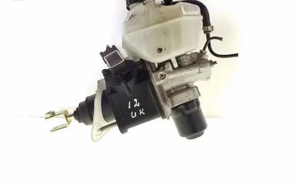 Mercedes-Benz E W211 Master brake cylinder A2114300302