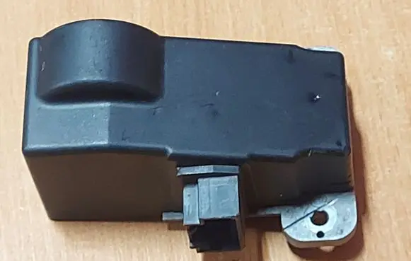 Volkswagen PASSAT CC Steering wheel lock 3C0905861J