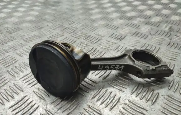 Audi A5 8T 8F Piston with connecting rod CDN