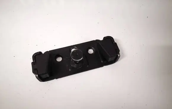 BMW 3 E90 E91 Rear door lock loop/hook striker 7078167