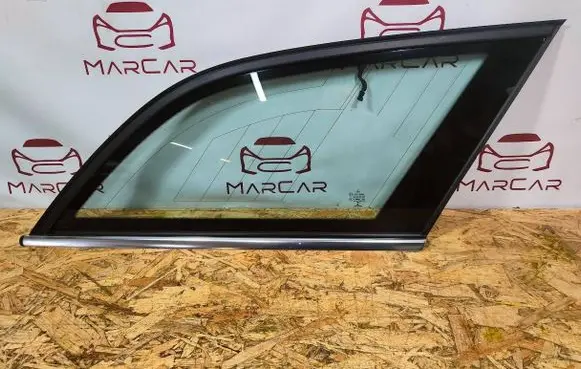 Mercedes-Benz E W212 Rear side window A2126702200
