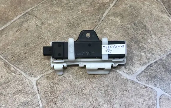 BMW 5 F10 F11 Keyless system antenna 9220832