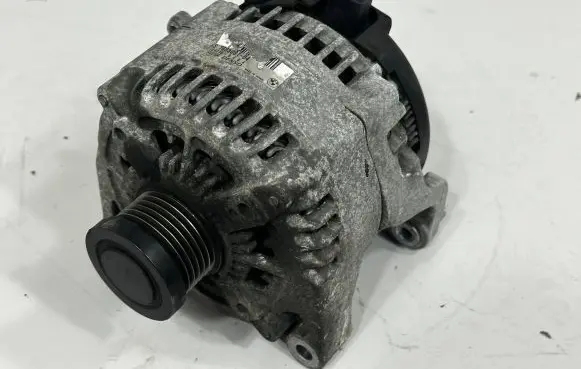 BMW 4 F32 F33 Generator/alternator 7605061