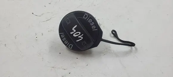 Audi A4 S4 B8 8K Fuel tank filler cap