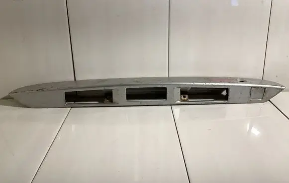 Mazda Premacy Trunk door license plate light bar C10050811