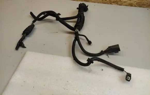 Ford Kuga II Cooling fan wiring 334822216 334722001