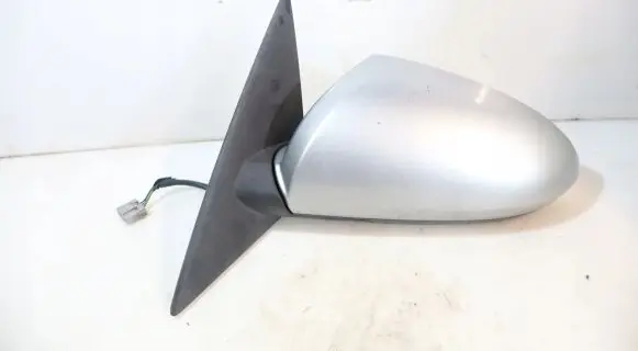 Nissan Primera Front door electric wing mirror 