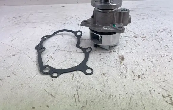 Daihatsu Cuore Water pump J1516026 1610297207 1610097245