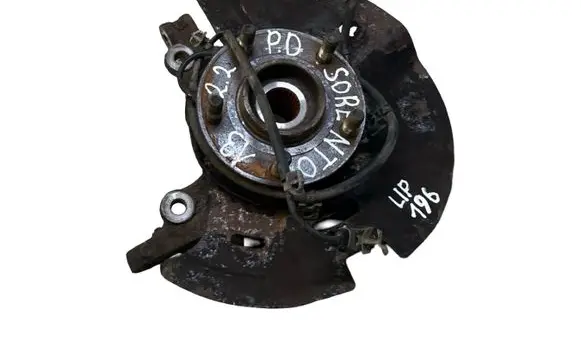 Front wheel hub