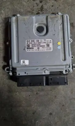 Mercedes-Benz Vito Viano W639 Engine control unit/module A6461501177 0281014185