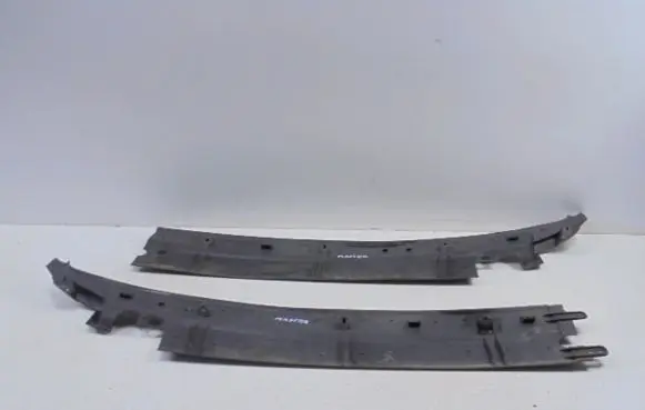 Renault Master II Wiper trim 8200121690