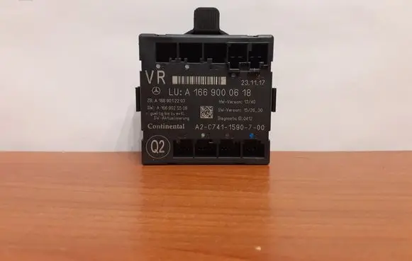 Mercedes-Benz GL X166 Door control unit/module A1669000618 A1669012203