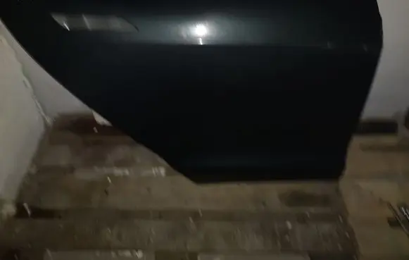 Tesla Model S Rear door