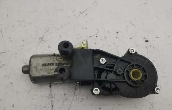 Mercedes-Benz ML W164 Seat adjustment motor 820591134