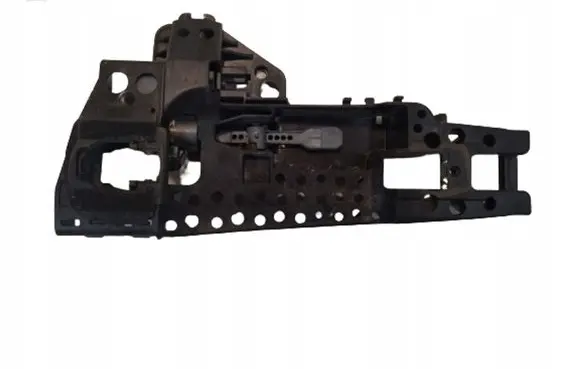 Rear door exterior handle/bracket