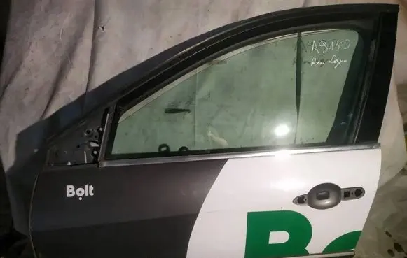 Renault Laguna III Front door pilkos