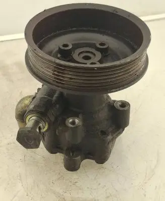 Volkswagen Golf IV Power steering pump 030145269A