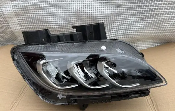 Hyundai Kona I Headlight/headlamp 92102-J96XX