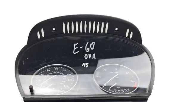 Speedometer (instrument cluster)