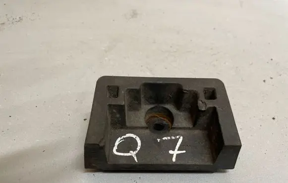 Volkswagen Touareg I Other under body part 