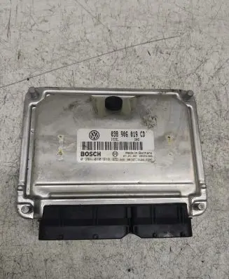 Volkswagen PASSAT B5 Engine control unit/module 038906019CD 0281010218