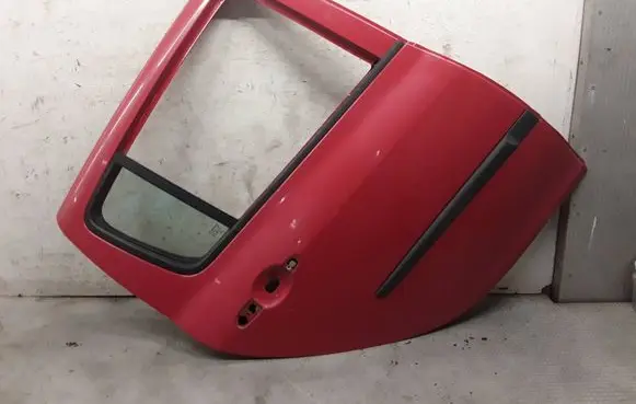 Renault Clio III Rear door 
