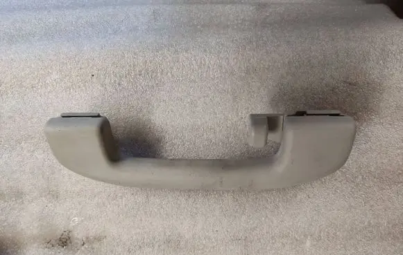 Nissan Leaf II (ZE1) A set of handles for the ceiling 