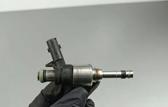 Hyundai Kona I Fuel injector 3531003AC0