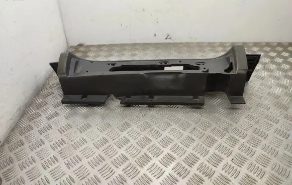 Opel Vivaro Rear light trim 93857722 265A60118R