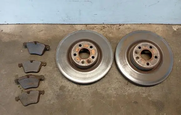 Volvo V60 Front brake disc