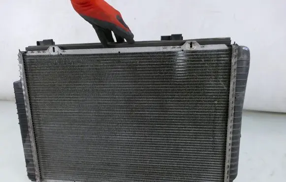 Mercedes-Benz SLK R170 Coolant radiator 2025003203