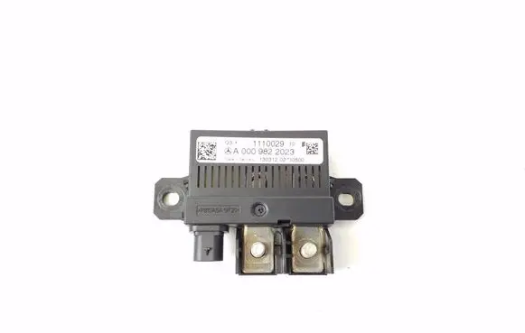 Mercedes-Benz E C207 W207 Other relay A0009822023