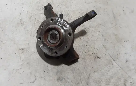 Peugeot 208 Front wheel hub 9826878080