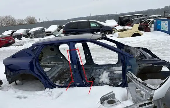 KIA EV6 Pillar (middle) 