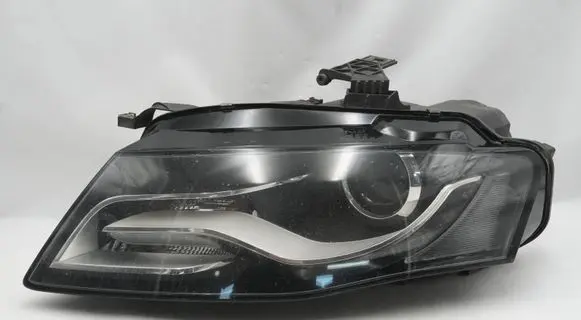 Audi A4 S4 B8 8K Headlight/headlamp 1307329218 8K0941597